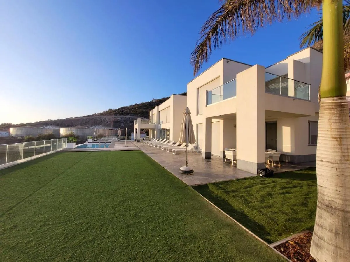 Kontakte von B&L Services - Villa Roque Del Conde
